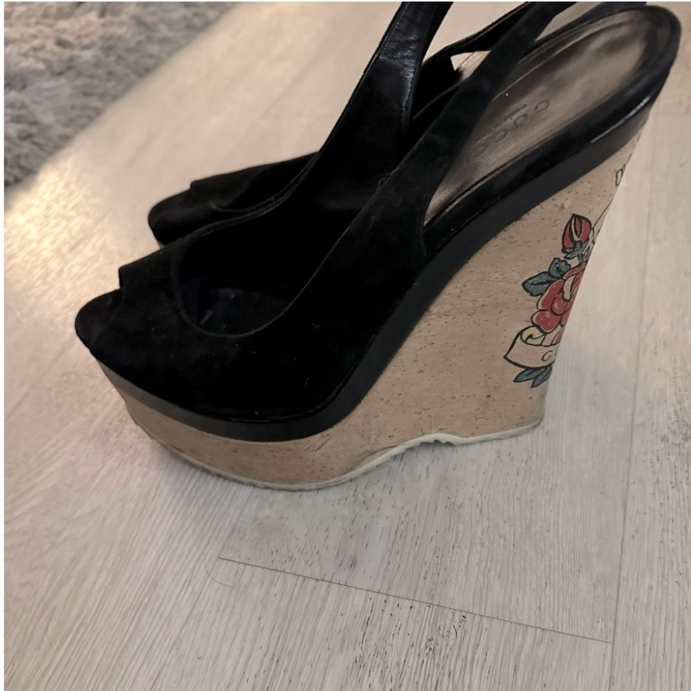 GUCCI SUEDE WEDGE PEEP TOE